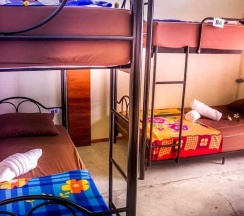 Кровать в общем номере в INFINITY Beach Club - Hostel