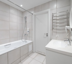 Стандарт двухкомнатный 7-местный с  2-х ярусными кроватями в Delta Sirius