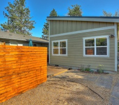 Коттедж в Brand New Modern Mod Pod Home With Private Yard by Redawning