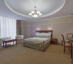 JUNIOR SUITE в Дегас