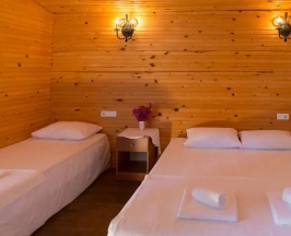 Одноместное бунгало односпальная кровать в Delos Beach Hotel
