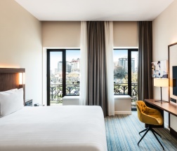 Двухместный номер Guest двуспальная кровать в Отель Courtyard by Marriott Baku