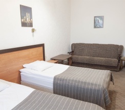 Двухместный номер категории «стандарт» в Транзит