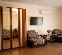 Люкс семейный в Акрополь