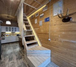 Семейный коттедж с балконом и с красивым видом из окна в Villa Natella