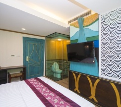 Полулюкс в Phi Phi Nice Beach Hotel Hip