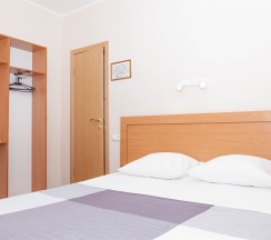 Одноместный номер категории «стандарт» в Транзит