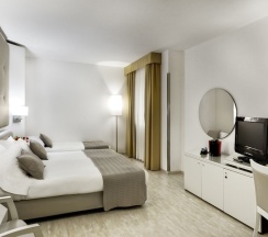 Одноместный полулюкс односпальная кровать в Mediterraneo Palace Hotel