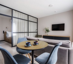 DELUXE 2 в Yard Residence