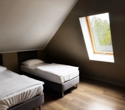 Четырёхместный номер семейный Улучшенный в Гнездо. Хорошее место