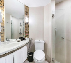 Двухместный номер Standard с видом на море двуспальная кровать в ibis Samui Bophut