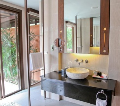 Вилла с бассейном с 2 комнатами с балконом и с видом на океан в Sri Panwa Phuket Luxury Pool Villa Hotel