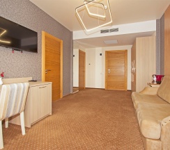 Люкс с 1 спальней и диваном-кроватью в Санмаринн