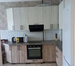 Двухместный номер Superior с балконом и с красивым видом из окна (двуспальная кровать) в Квартира Уютная квартира на побережье