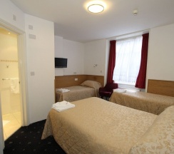 Трёхместный номер Standard односпальная кровать в The Ridgemount Hotel
