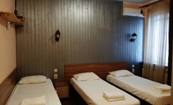 Трёхместный номер Standard в City-Hotel