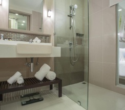 Двухместный номер Deluxe с видом на океан 2 отдельные кровати в Mercure Pattaya Ocean Resort