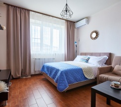 1-комнатные апартаменты улучшенные с 1 односпальной и 2 двуспальными кроватями в Ваш Комфорт Апарт на улице Дмитрия Благоева