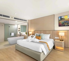 Двухместный полулюкс c 1 комнатой двуспальная кровать в Royal Cliff Beach Hotel Pattaya