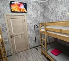 Номер эконом №4 (удобства на этаже) в Свои