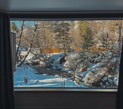 Шале с террасой №1 с красивым видом из окна в Mount House