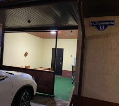 Четырёхместные апартаменты с красивым видом из окна в Дюна-центр