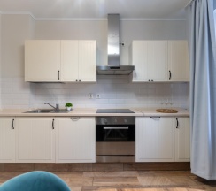 Апартаменты улучшенные с двумя спальнями и балконом для 8 гостей в Степаненков