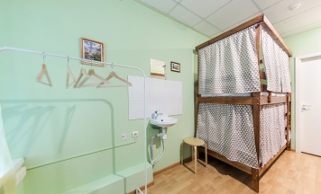 Место в общем шестиместном номере в Белые ночи у Садовой