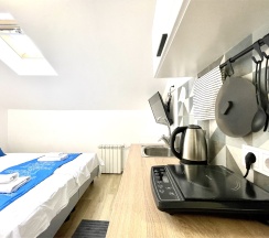 Апартаменты-студио на мансарде (Метро Площадь Восстания/Александра Невского, 10 минут пешком) в Rauktis apartments