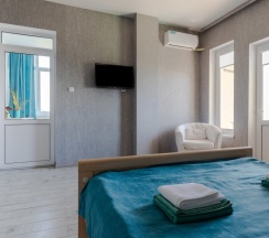 Двухкомнатный люкс с балконом в Вилла Чудачка