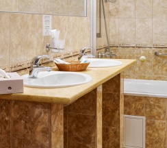 Номер стандарт улучшенный в Marins Park Hotel Москва Пражская