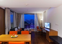 Трёхместный люкс c 1 комнатой в Eastin Tan Hotel Chiang Mai