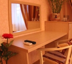 Первая категория (с балконом, вид на озеро) в Вилла Вальмонт