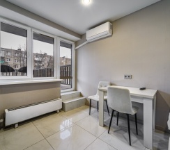 Комфорт №15 с террасой в Портал Апартментс