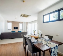 Семейный люкс в The Pago Design Hotel Phuket