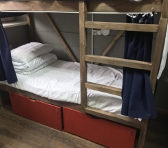 Кровать в общем номере (женский номер) в Lv.hostel