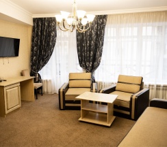 Люкс 2-х комнатный малый в Grand hotel