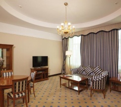 Люкс в Grand Hotel Tien Shan