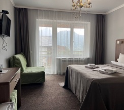 Стандарт с балконом в Шатун