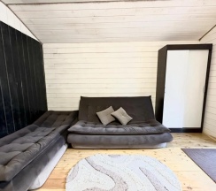 Коттедж № 1 в Aladdin Homes