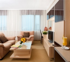 Junior Suit в Don-Plaza
