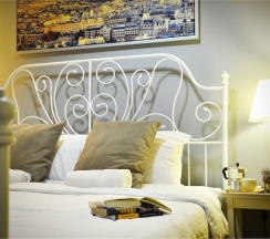 Номер Standard с красивым видом из окна в Goodfellas Thong Lor Hostel