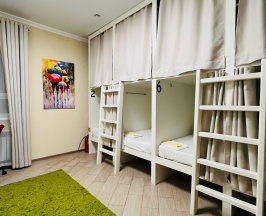 Кровать в женс 10мест номере в Fox