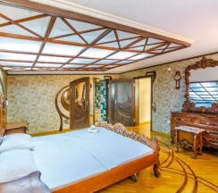 Коттедж с 4 комнатами в Baku Nizami Street Triplex 4 bedroom