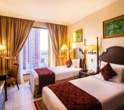 Семейные апартаменты с 2 комнатами с панорамным видом на город в Mercure Barsha Heights