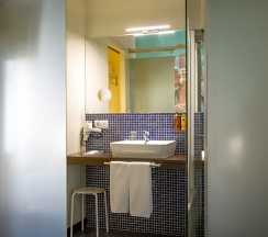 Семейный номер Standard с балконом в Casual Ilbira Granada Hotel