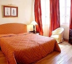 Трёхместный номер Standard в Hôtel Suites Unic Renoir Saint Germain