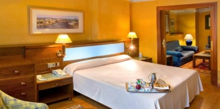 Мадрид: Курортный отель Senator Gran Vía 70 Spa Hotel