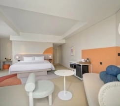 Двухместный номер Deluxe с видом на город двуспальная кровать в Centara Karon Resort Phuket
