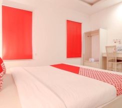 Двухместный номер Deluxe двуспальная кровать в OYO 1489 Simona Hotel